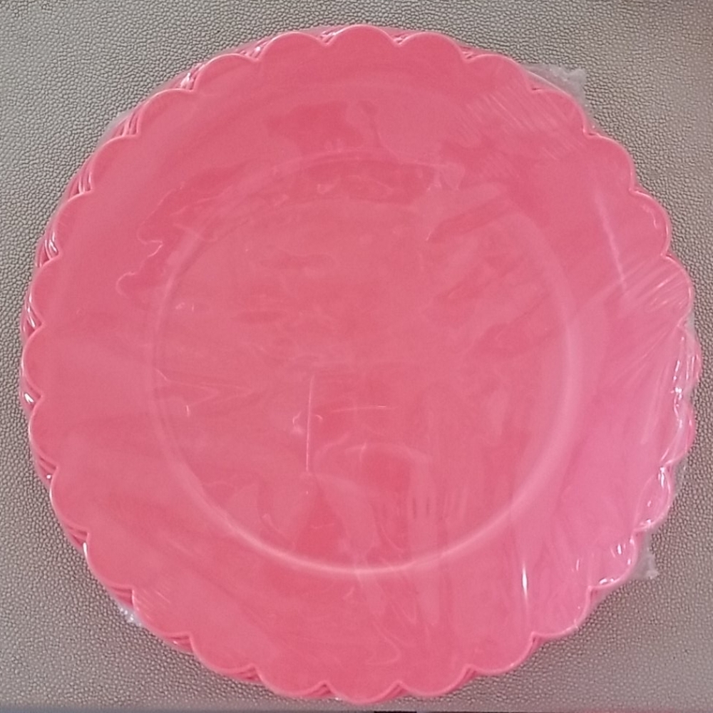 NWT 9 Pink Spritz Plastic Dinner Plates Easter